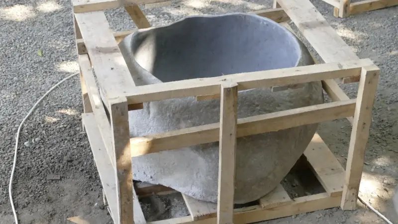 Product image of the product “Basin from Riverstone, Natural surface, polished inside. Length 73 cm, Width 65 cm, Height 45 cm, Depth 32 cm. ”